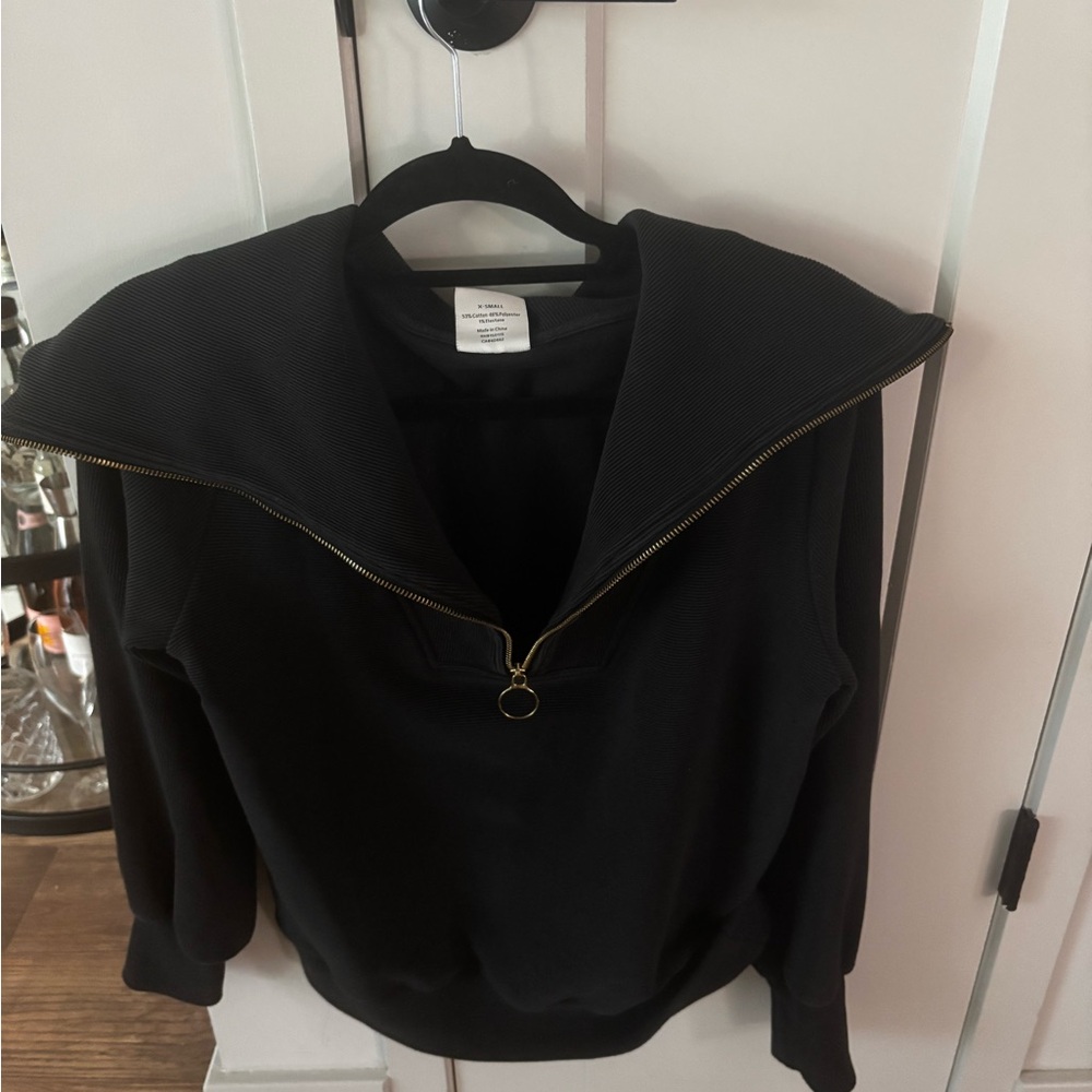 Varley Black Sweater with Gold Zipper